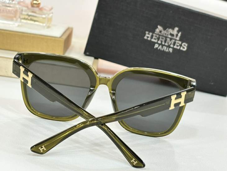 Picture of Hermes Sunglasses _SKUfw76990916fw